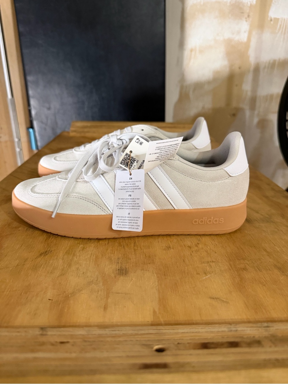 adidas Barreda sneaker size 10.5 Men’s New With Tags